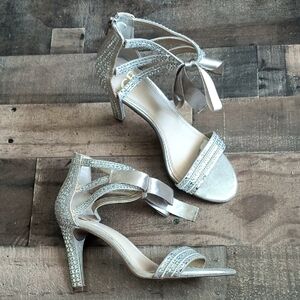 Gianni Bini Bling Encrusted Silver 4"  Strappy Heels Sz 9.5 Women